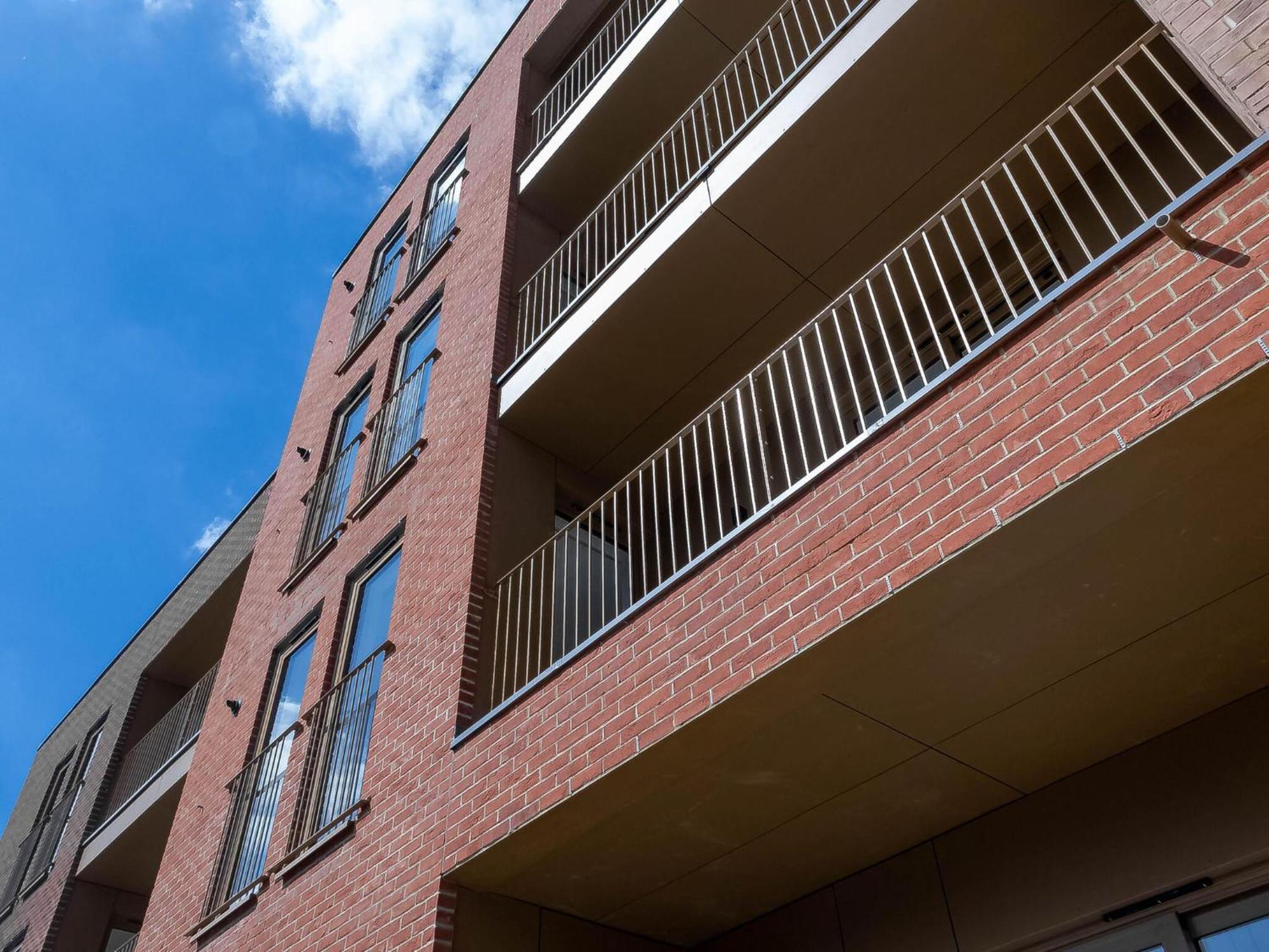 Modern Apartments With Balcony In Merton Near Wimbledon By Sojo Stay Mitcham Exterior photo