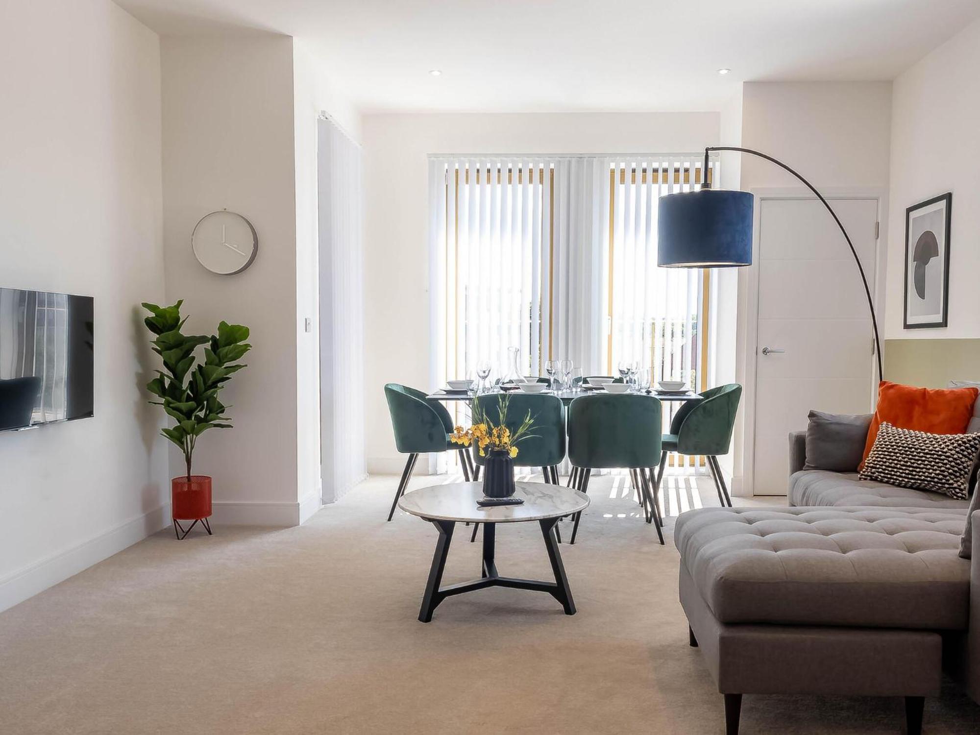 Modern Apartments With Balcony In Merton Near Wimbledon By Sojo Stay Mitcham Exterior photo